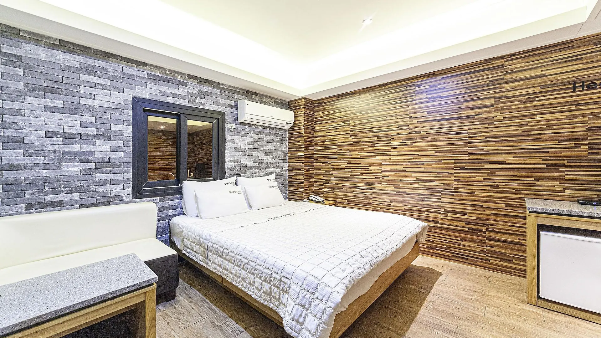 Popcorn Hotel Busan 2*,