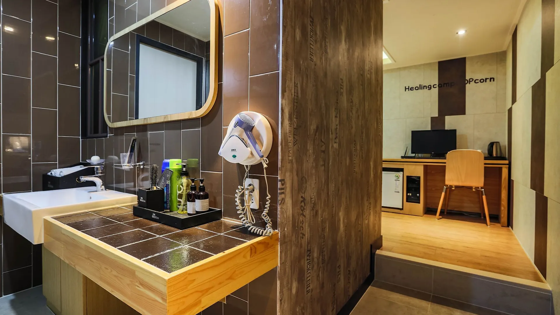 Popcorn Hotel Busan 2*,  South Korea